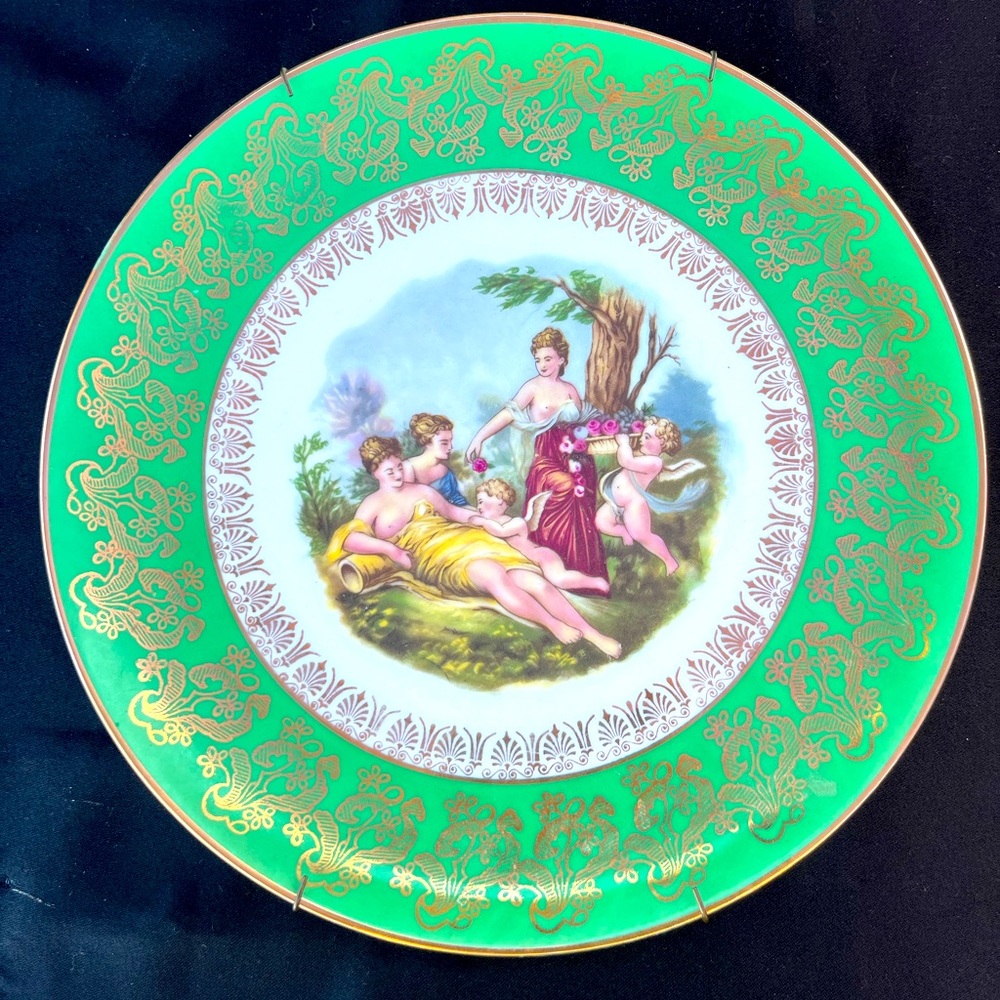 Victorian style wall plate